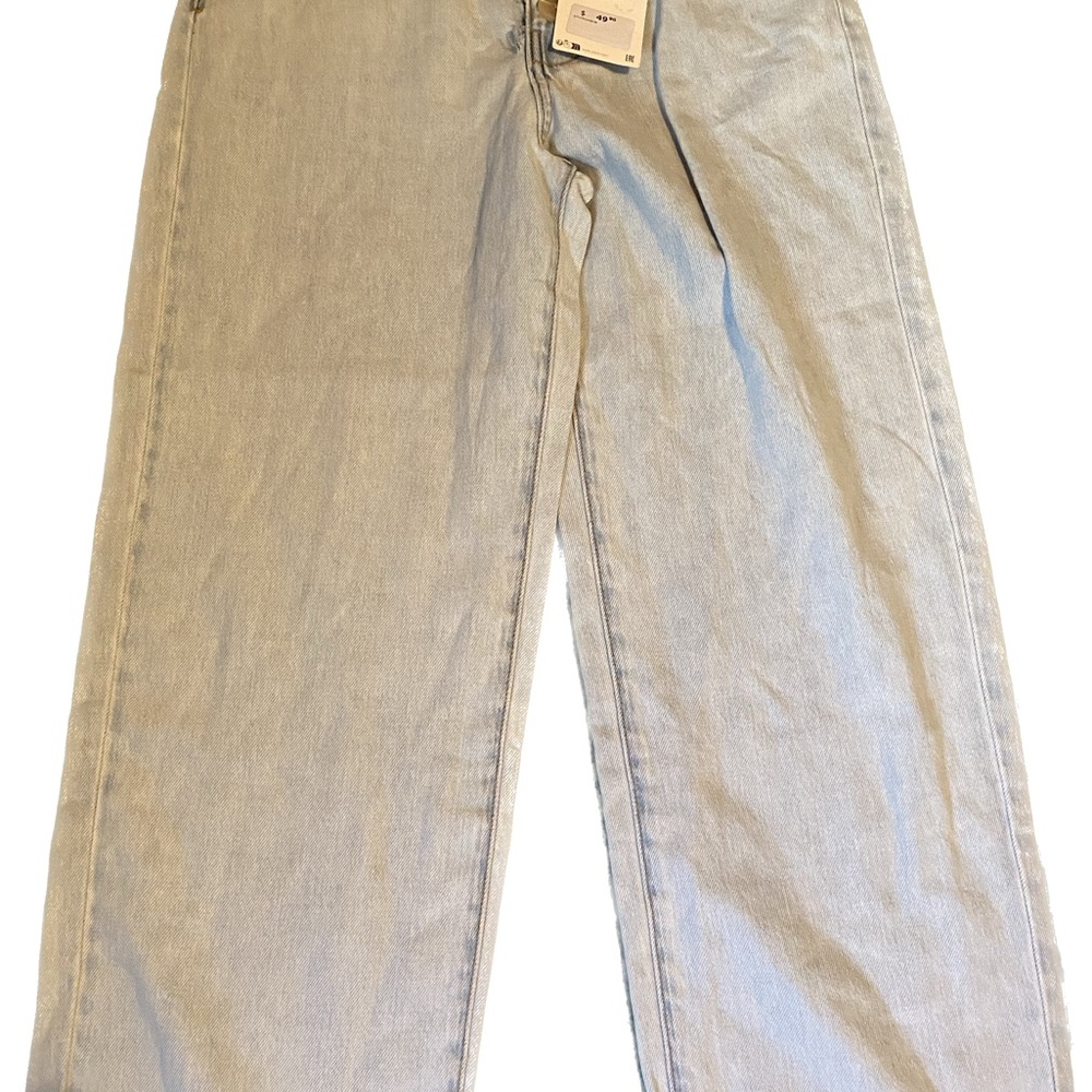 BNWT Zara Women Light Wash Blue Straight Jeans size 2 or 34